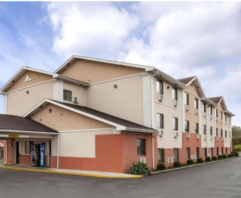 Brookville Inn Εξωτερικό φωτογραφία